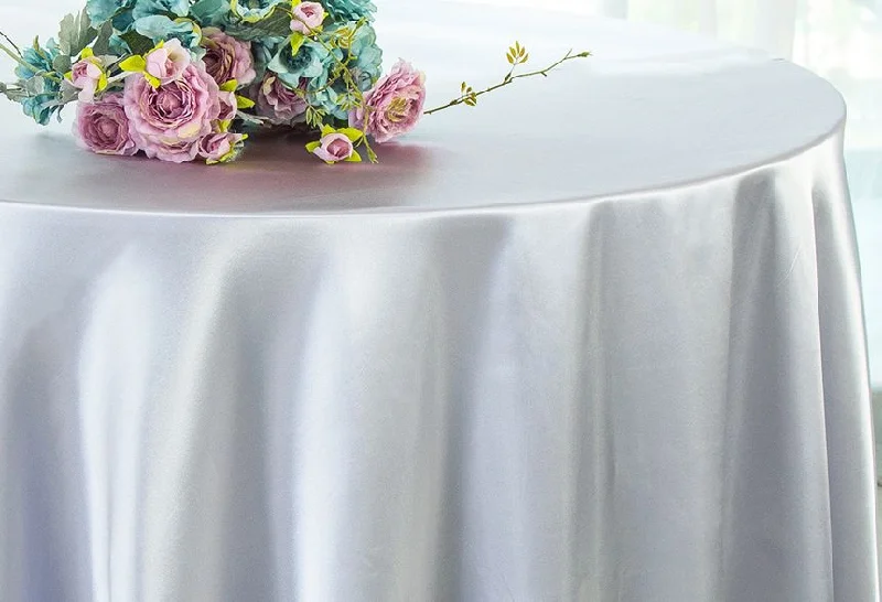 90" Seamless Round Satin Tablecloth - Platinum/Light Silver (1pc)