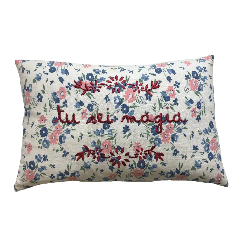 Tu Sei Magia Pillow - Floral/Red