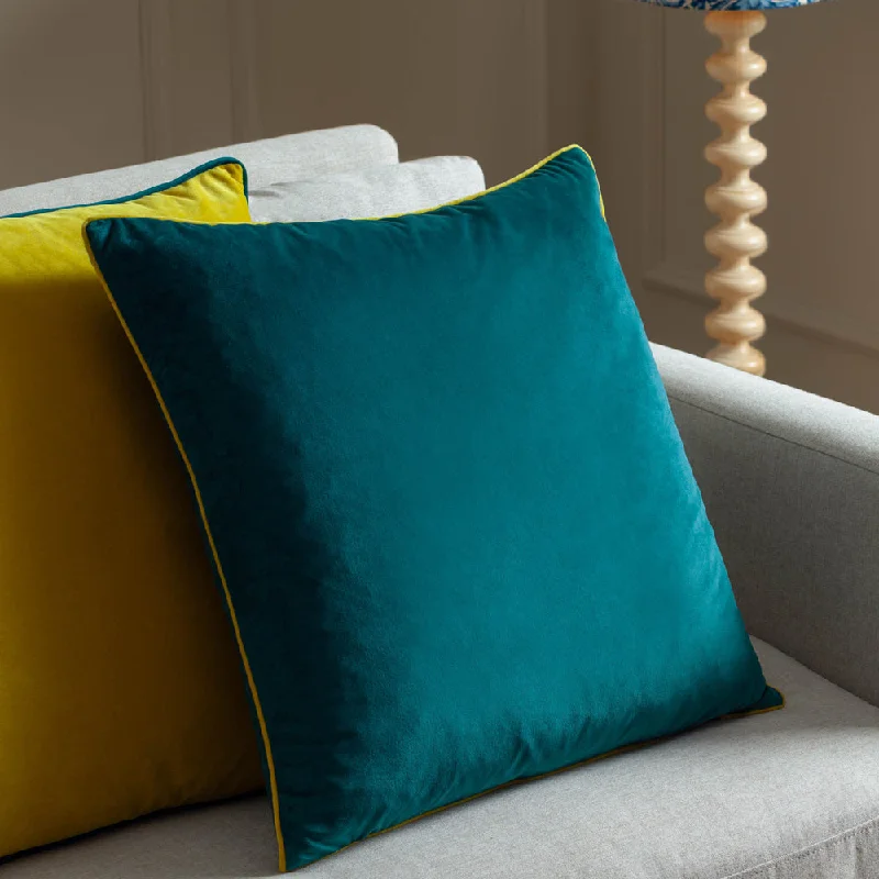 Meridian Velvet Cushion Teal/Cylon